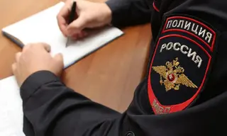 67-летняя жительница Иркутска расцарапала лицо полицейскому и получила штраф